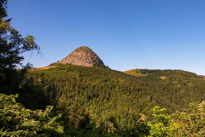 Mont Gerbier de Jonc , source de la Loire et le volcan emblématique en Ardèche sur la commune de Saint Martial