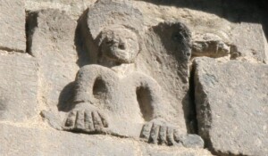 Montpezat sous Bauzon - Château de la ville basse, le joouselou ©OTASV