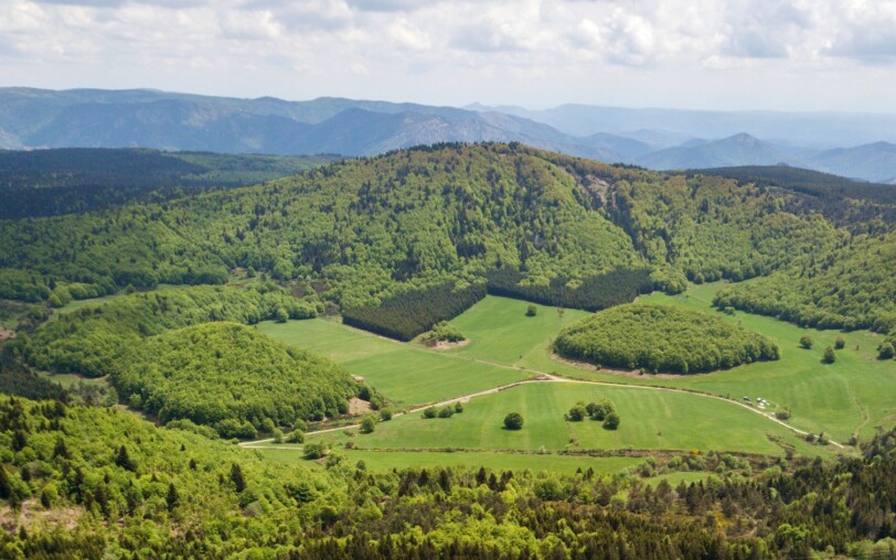 Montpezat-sous-Bauzon - Vestide du Pal en ULM ©S.BUGNON