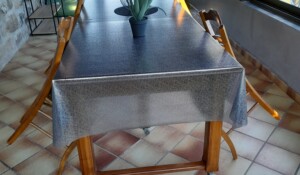 Jaujac - Mas des Amareyres - Table extérieure