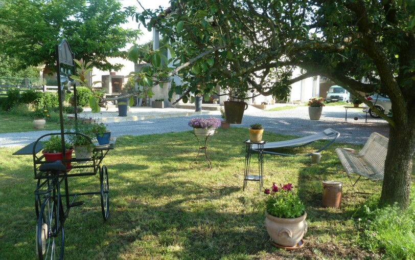 Joli jardin au coeur de la propriété