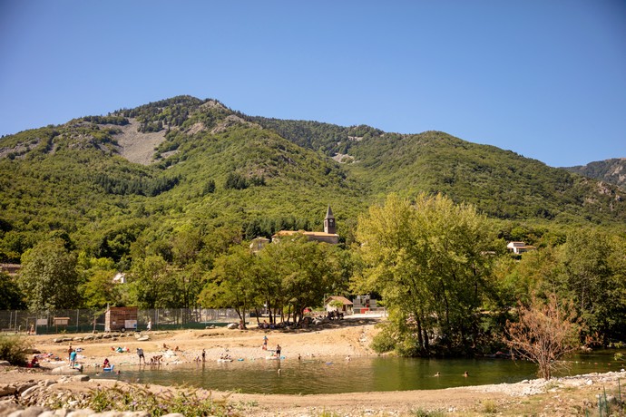 Plan d'eau pour baignade sur la rivière du Lignon à La Souche en Ardèche