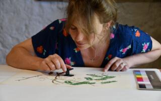 Julie Tyrlik en cours de création - ©Nina Robin