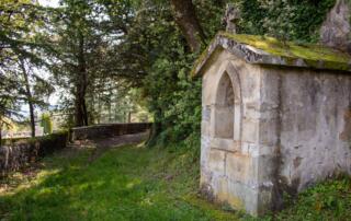 Prades - Une des stations du calvaire de Prades©sourcesetvolcans - ©sourcesetvolcans
