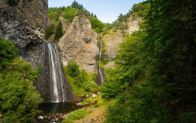 Hiking: From the village of Péreyres to the Ray Pic waterfall