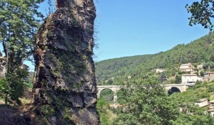 Rocher de la Sorcière