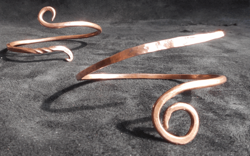 Création de bijoux en cuivre en atelier avec lezartbo (Sabrina Rebahi) à Saint Pierre de Colombier en Ardèche