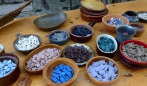 Saint Pierre de Colombier - Stage les bases de la mosaique avec Muse Coquelicot - mosaiques par couleur