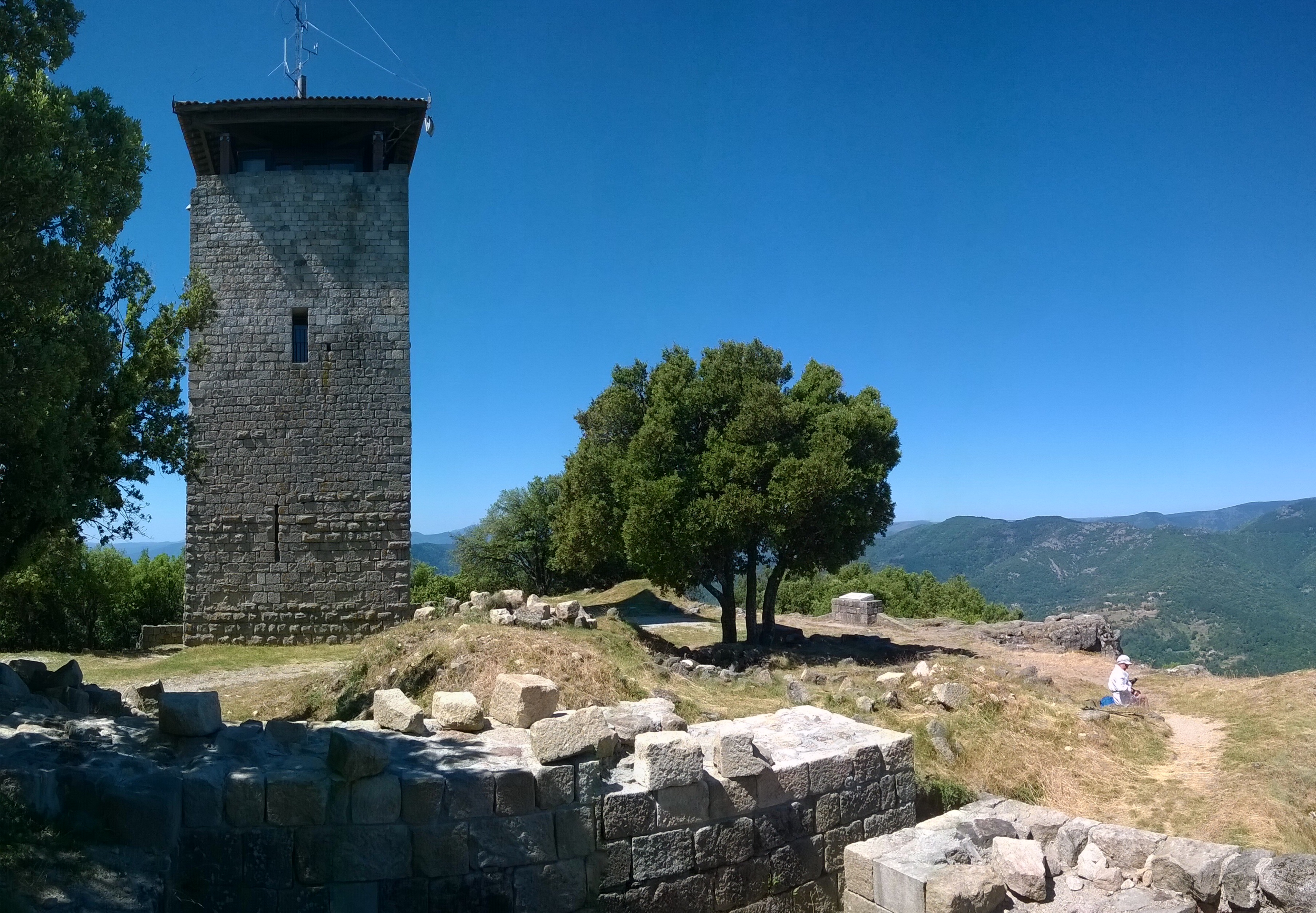 Sanilhac -tour de Brison