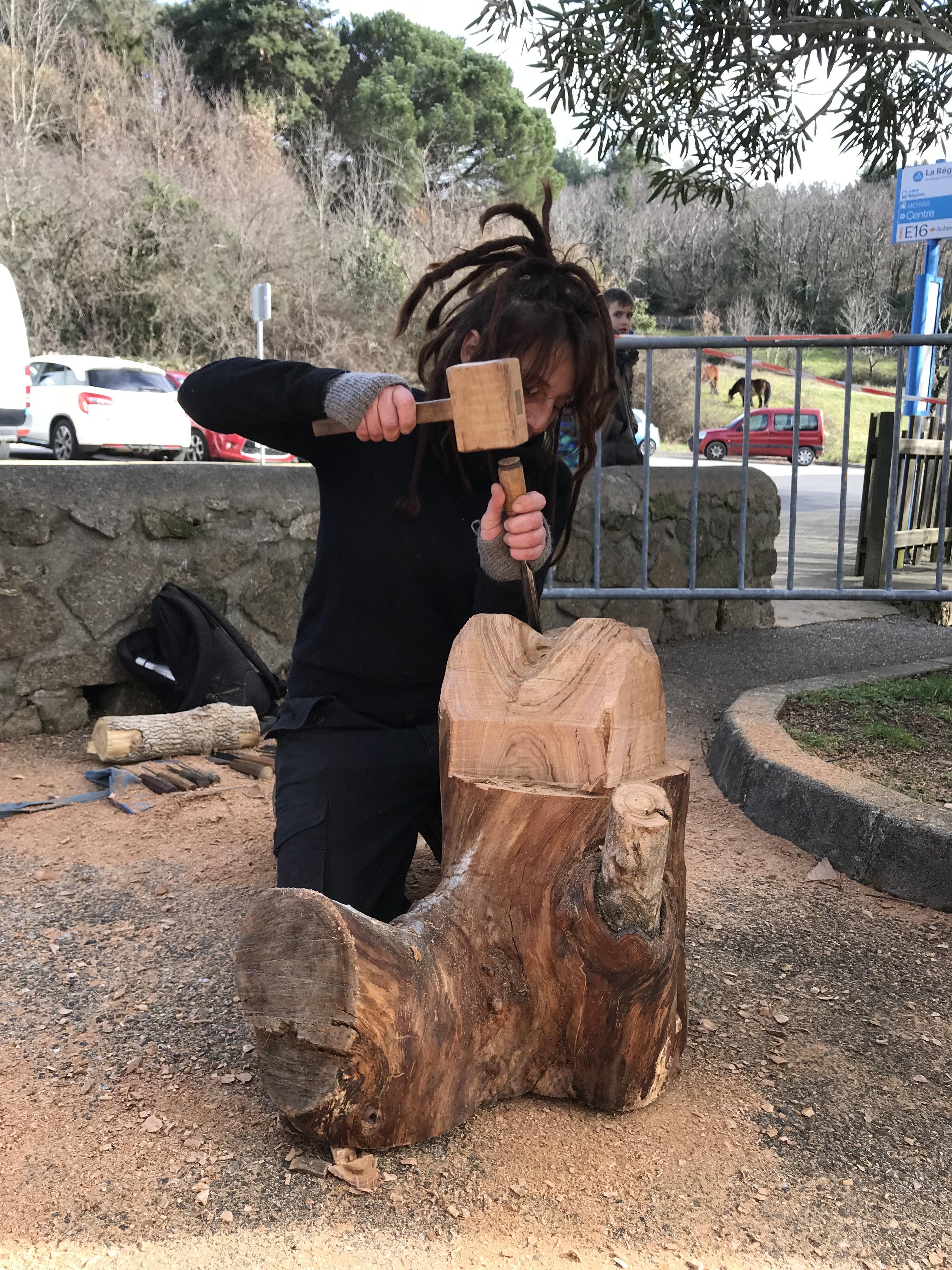 Sculpture sur bois Foire St Blaise Meyras