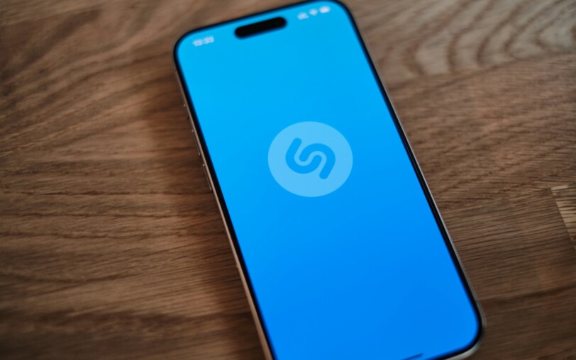 Shazam, téléphone, chansons, scanner
