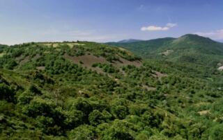 Vue sur le volcan - ©OTI Aubenas-Vals