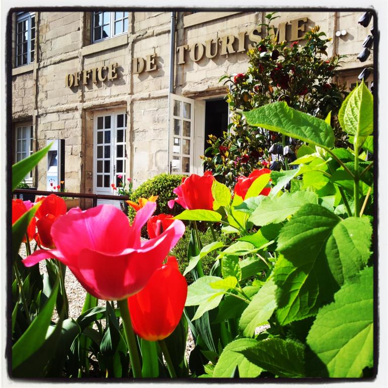 Façade hôtel de la Tourette