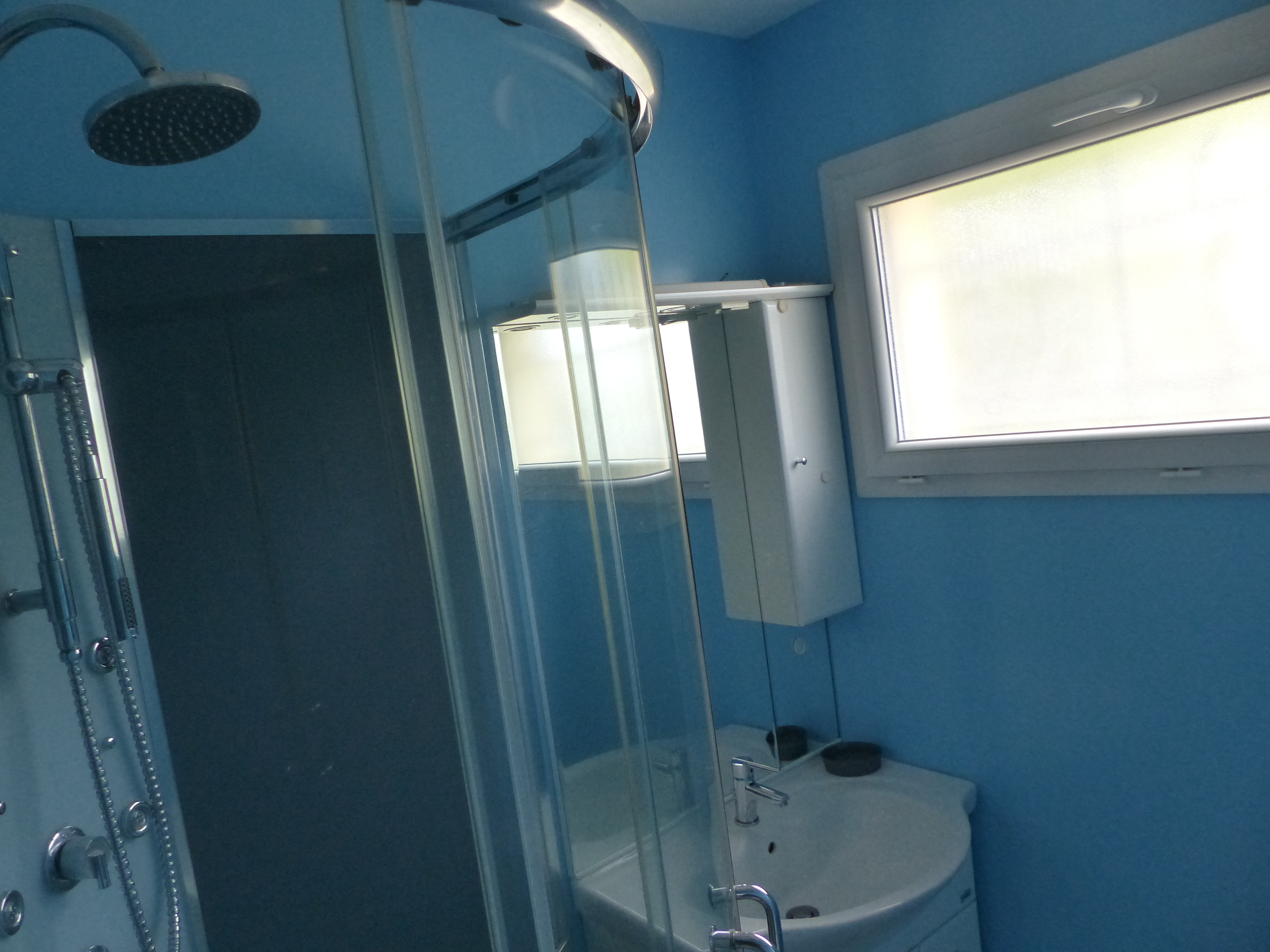 Salle de bain du gite Villa Soleil 1 à Meyras