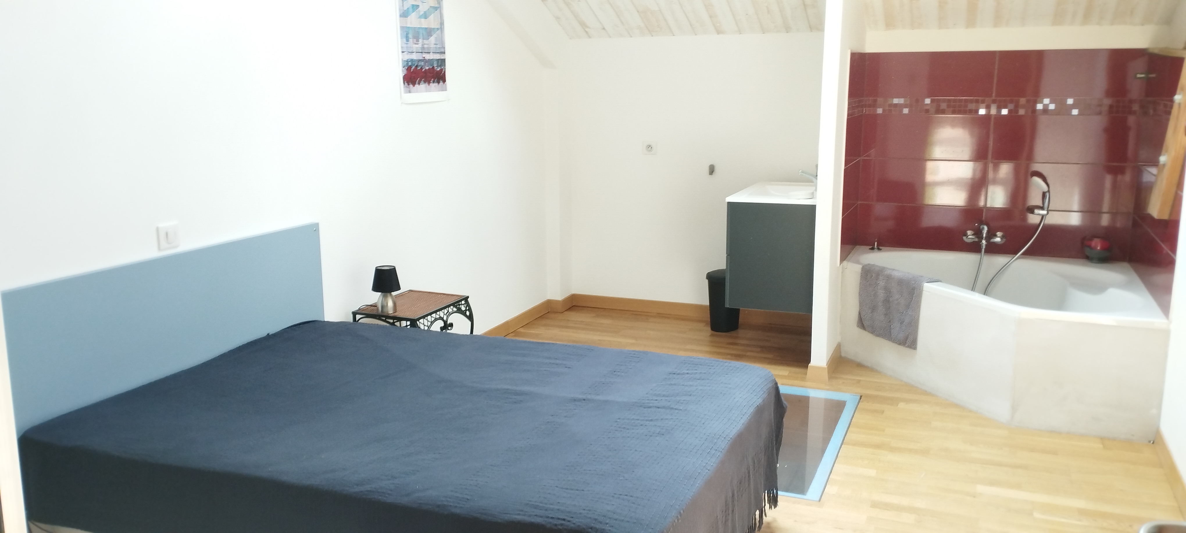 Chambre avec baignoire