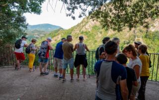 Thueyts - Belvédère de la Chaussée des Géants - visites géologiques été - ©sourcesetvolcans