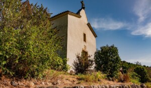 Thueyts - Chapelle Saint Roch de profil ©sourcesetvolcans