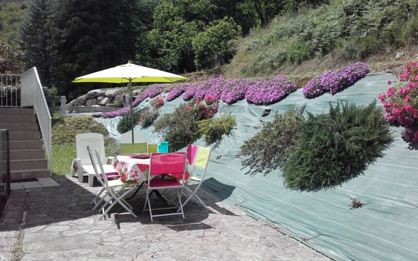 Thueyts - gite les chataigniers - terrasse 2 - mas dardet ©n.roche