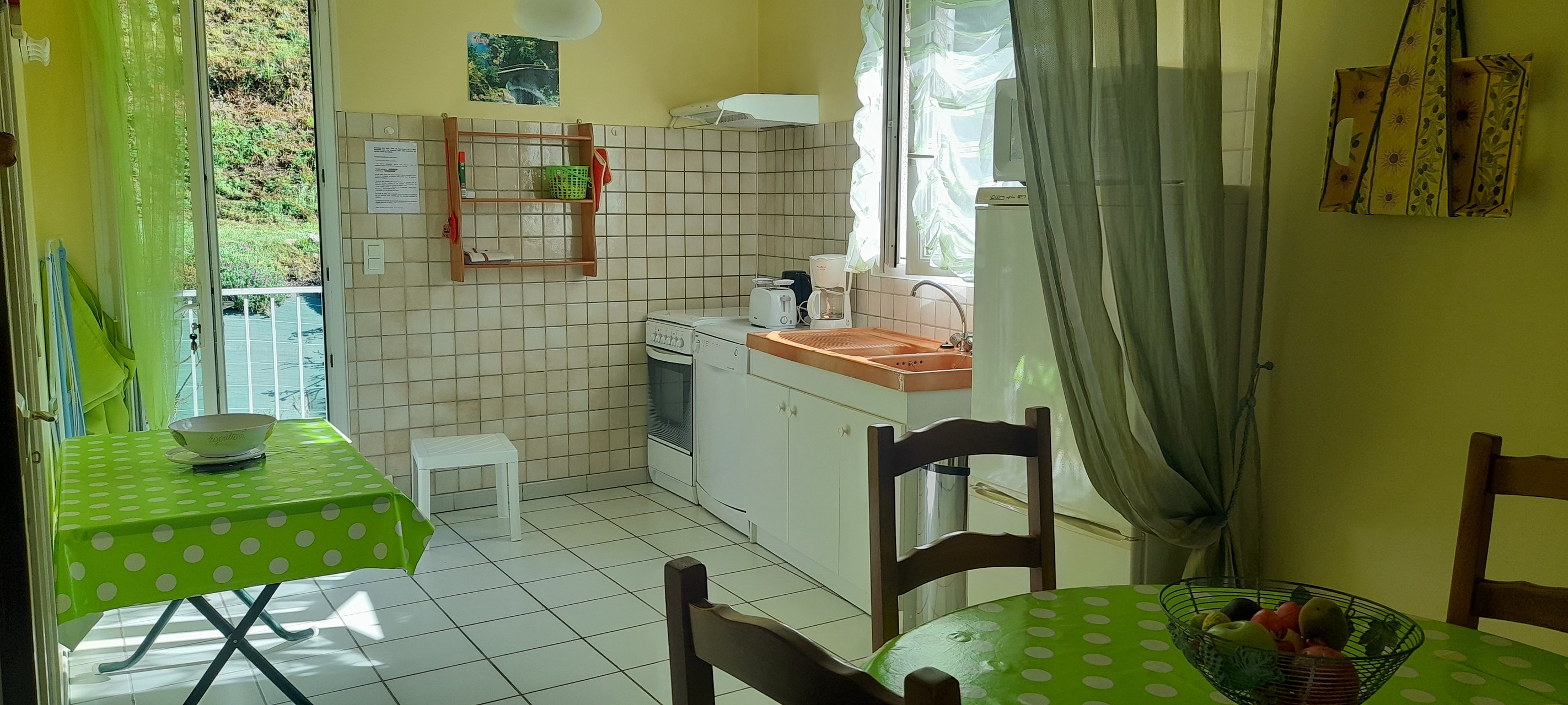 Thueyts - gite les chataigniers - cuisine - mas dardet ©n.roche