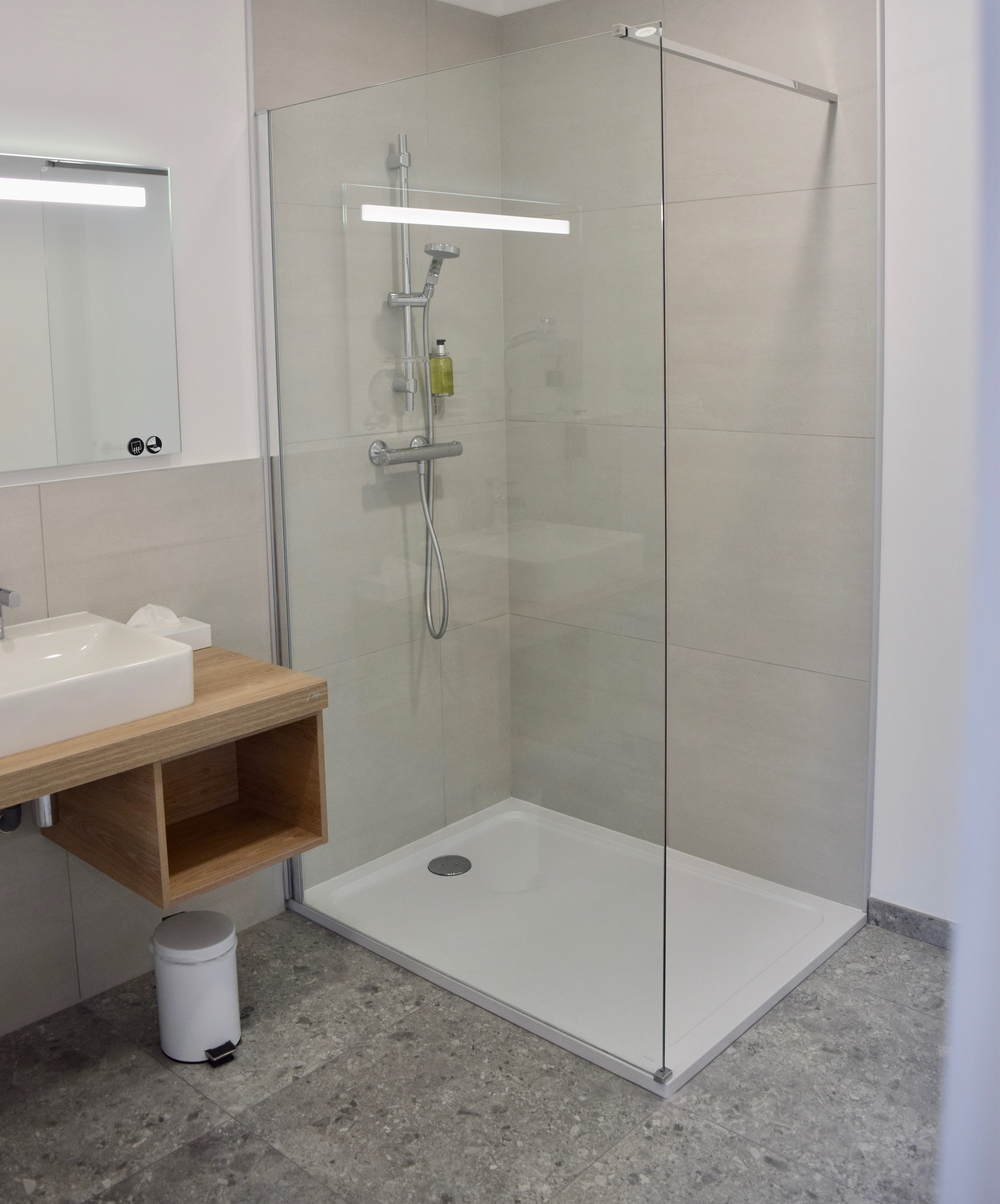 Hôtel les Platanes_Thueyts