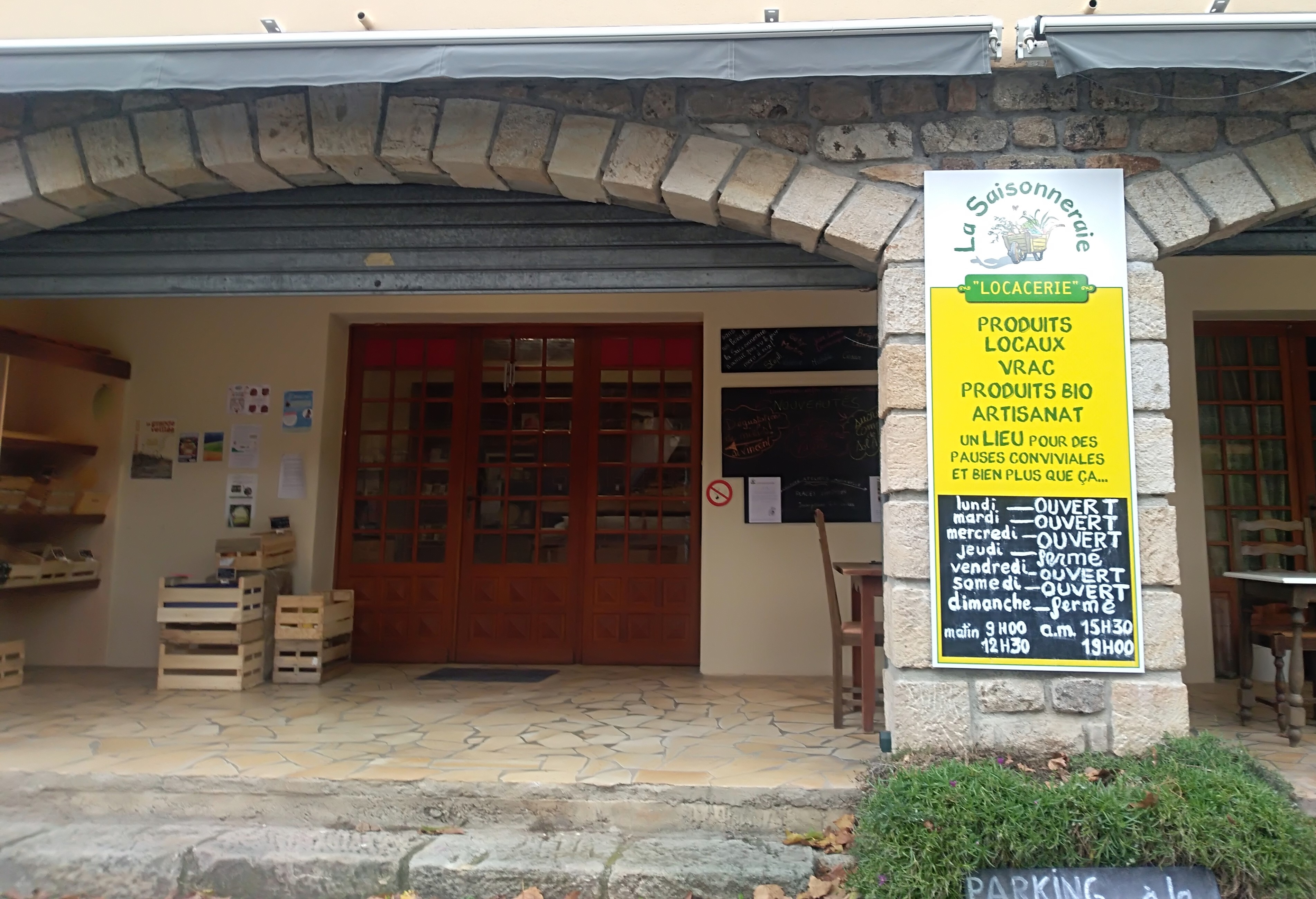 Vue extérieure de la boutique