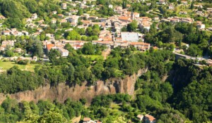 Thueyts - Le village vu de Bouchard ©S.BUGNON