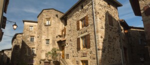 Thueyts - Place Pouget ©S.BUGNON