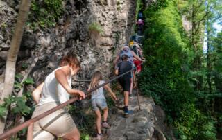 Thueyts - Rando de l'échelle du roi - ascension de l'échelle ©sourcesetvolcans - ©sourcesetvolcans