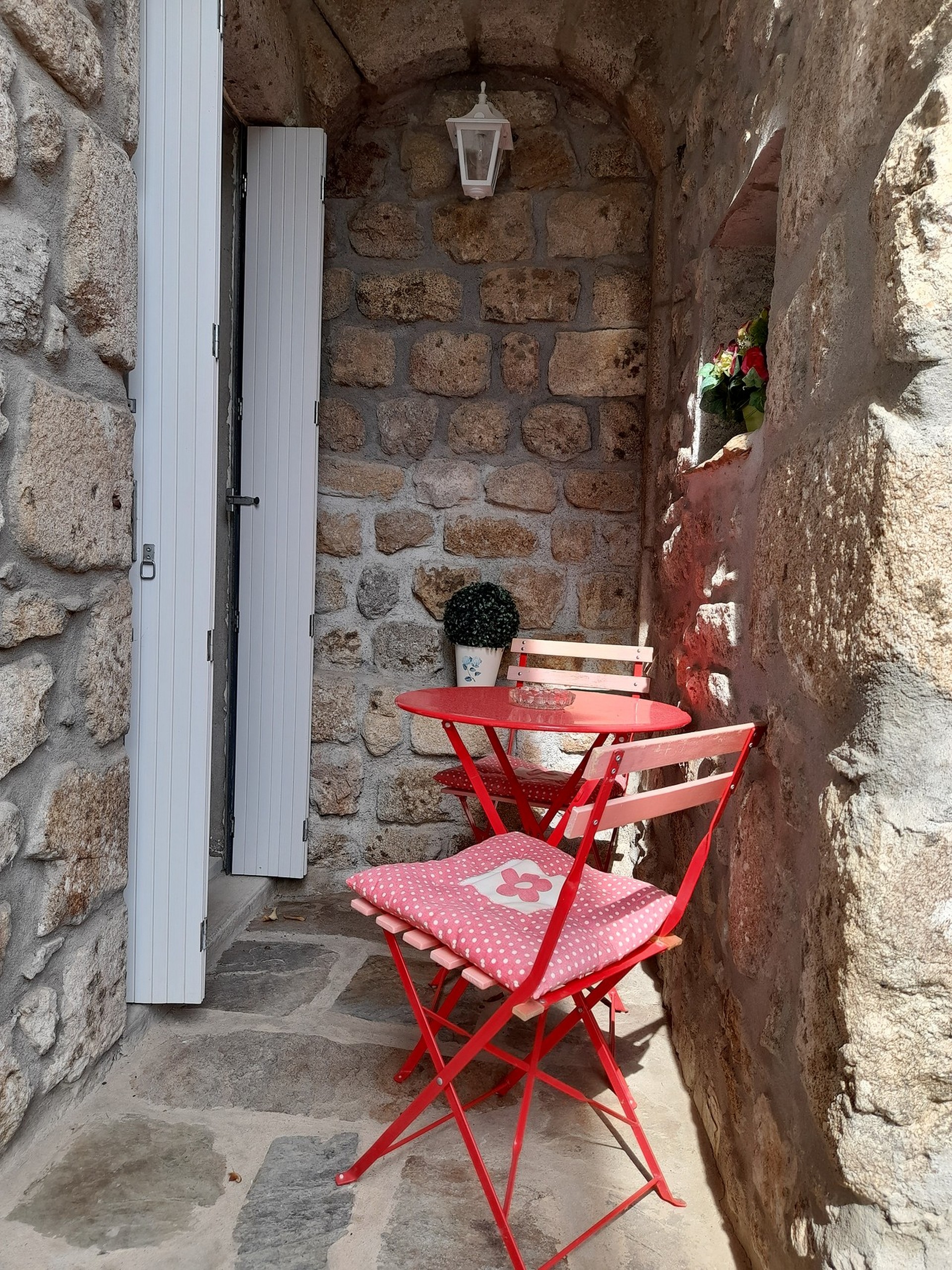 thueyts - table balcon - mas dardet ©n.roche