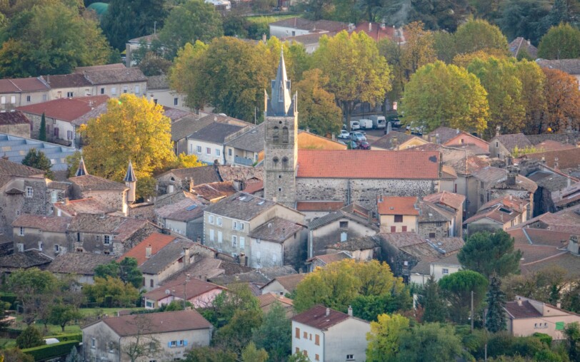 Thueyts - vue du village au coucher de soleil 2 ©sourcesetvolcans