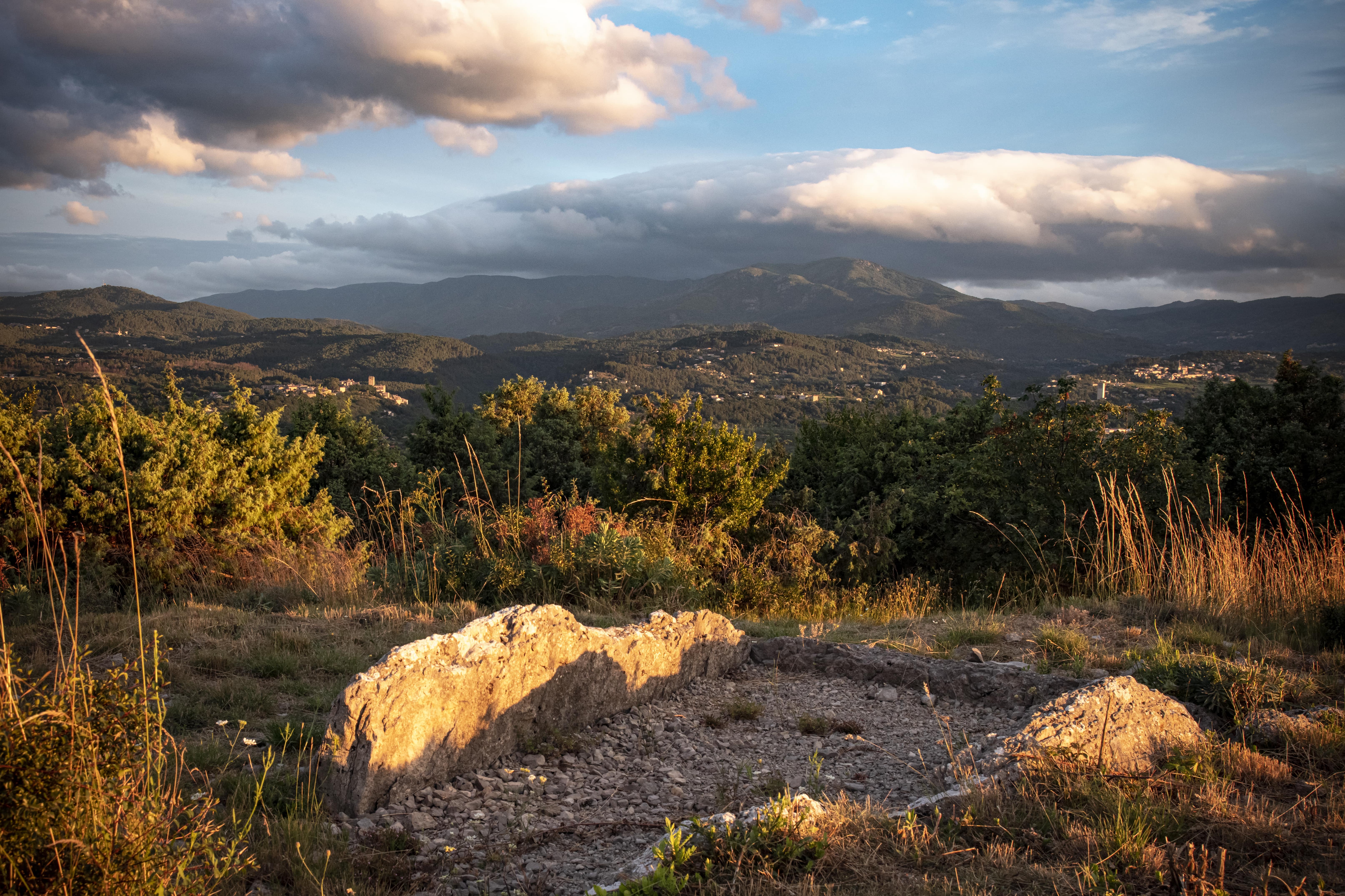 Dolmen du Ranc de Guilhaumet ( Tombeau du géant )_Uzer