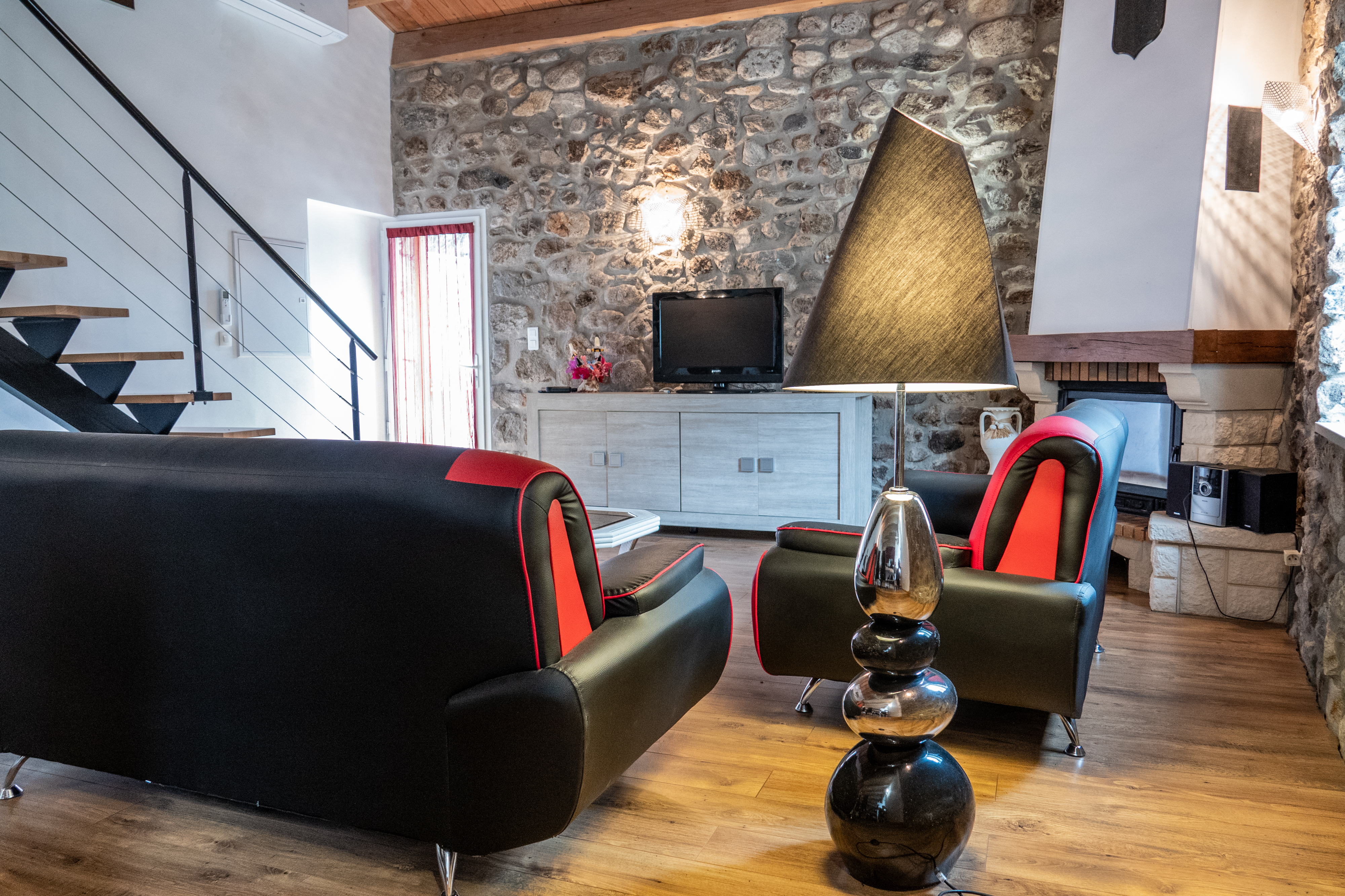 Canapé et salon, gite Vanille à Barnas