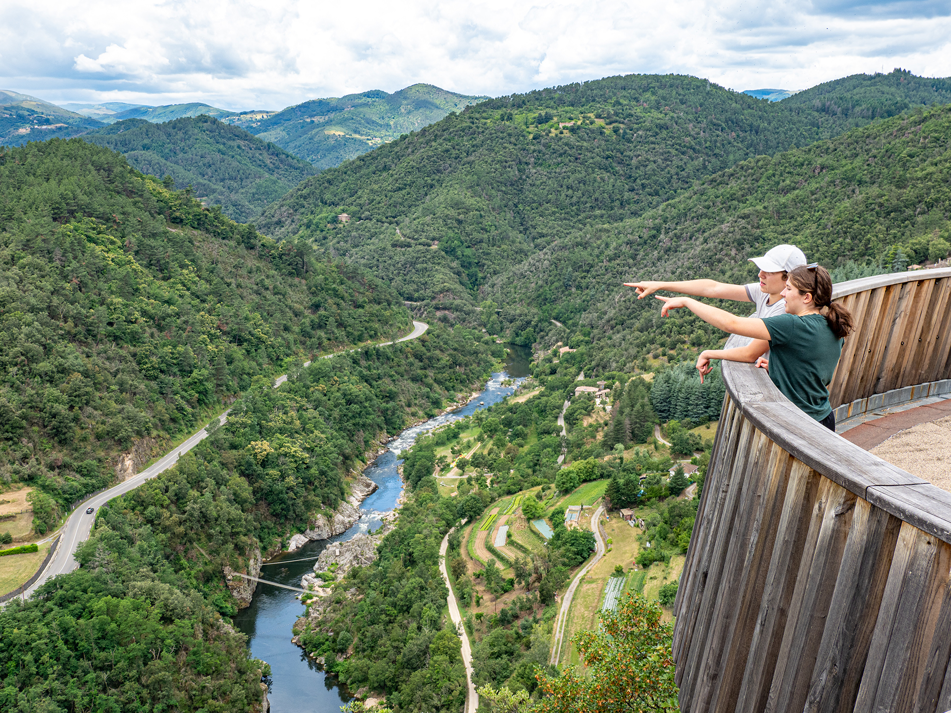 Belvédère de Saint-Michel-de-Chabrillanoux