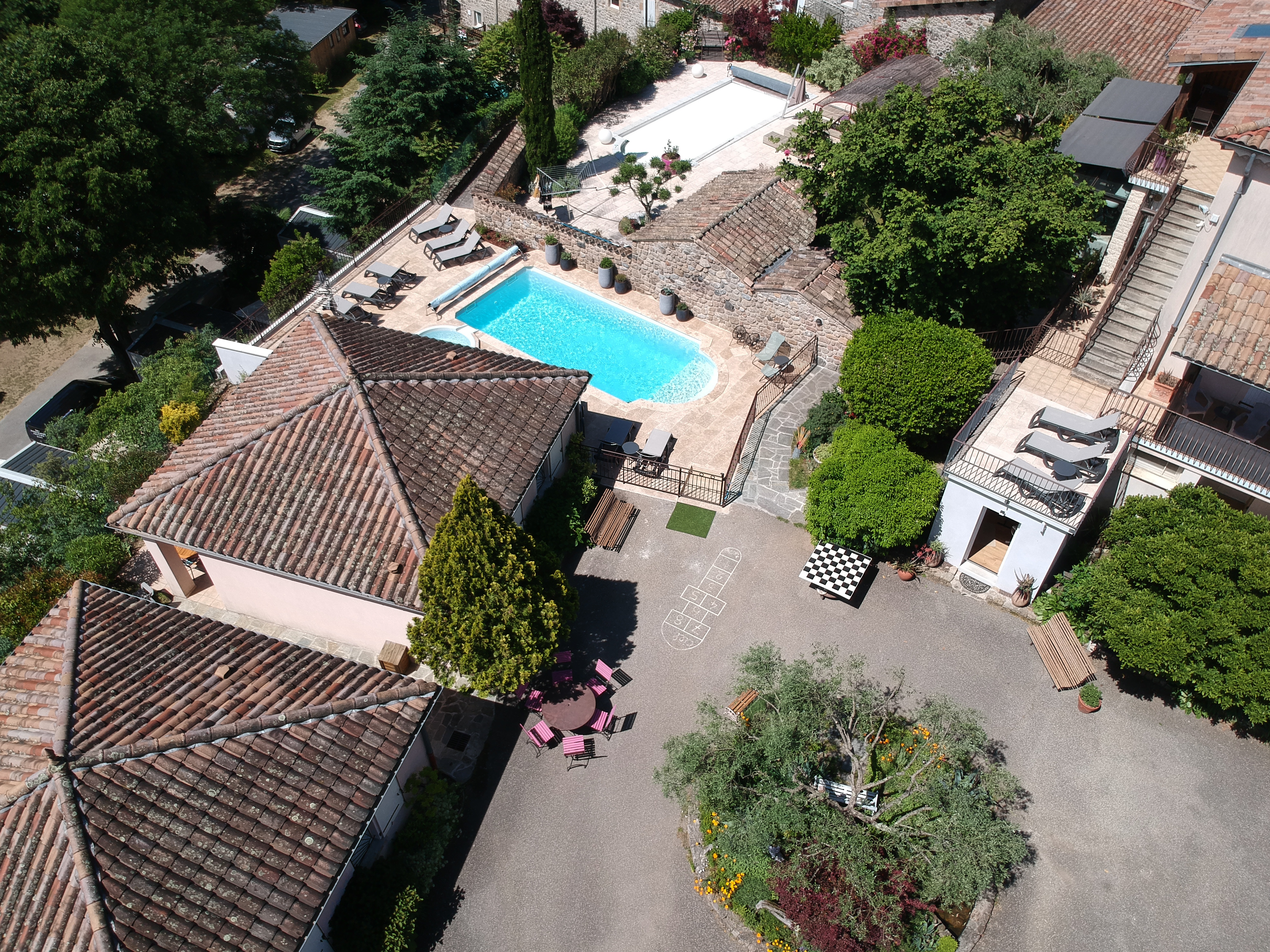 Albizia - (gîtes de Neyrac-les-Bains)_Meyras