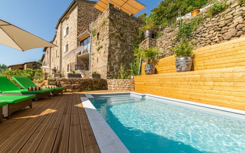 Vue piscine - la calade