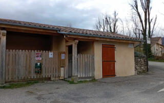 Toilettes à Jaujac - ©Sources & Volcans
